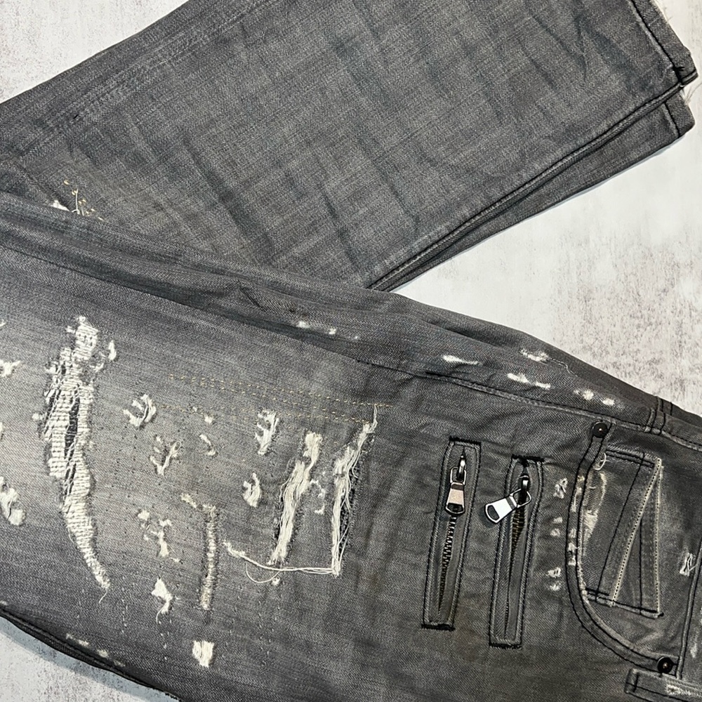 Cult of Individuality Jeans: 34Wx34L, Grey with white rips.